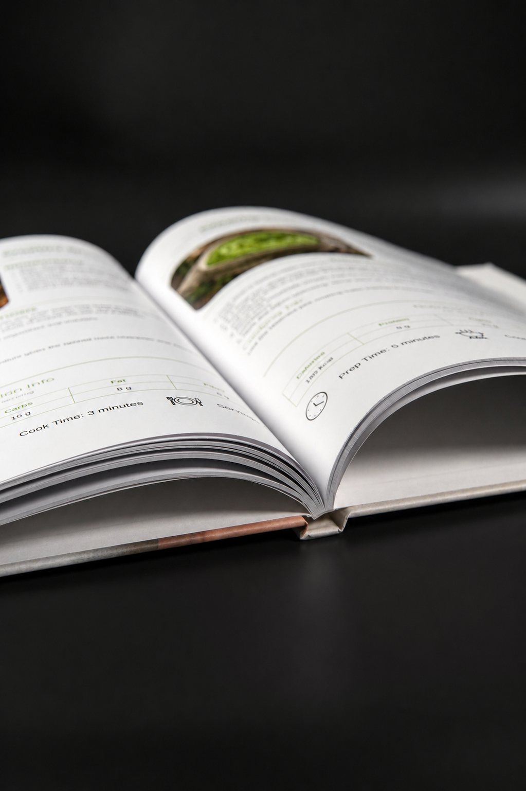 Detail of the Simple Legumes hardcover pages and edge